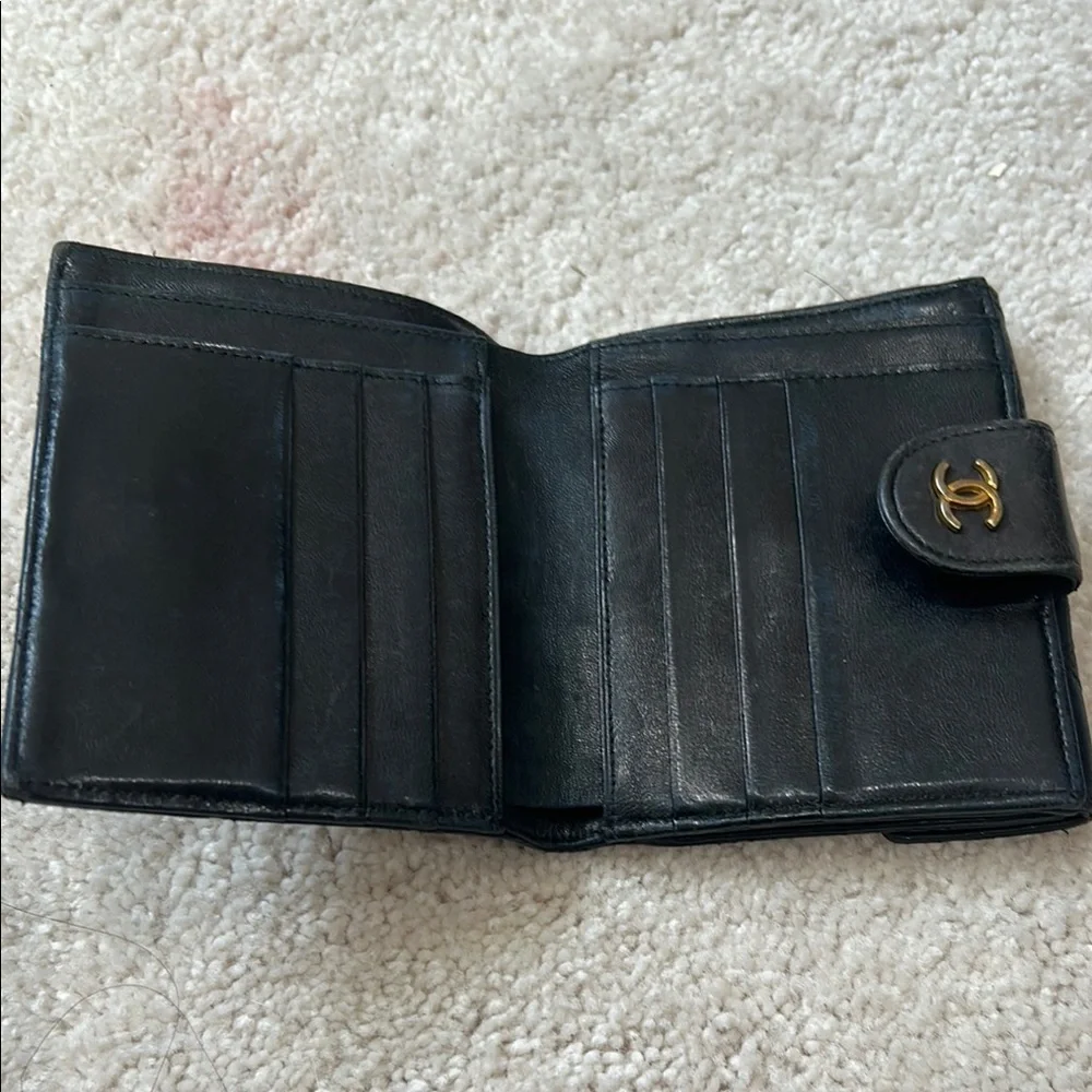 Chanel Black Quilted Lambskin Wallet - Picture 3 of 8